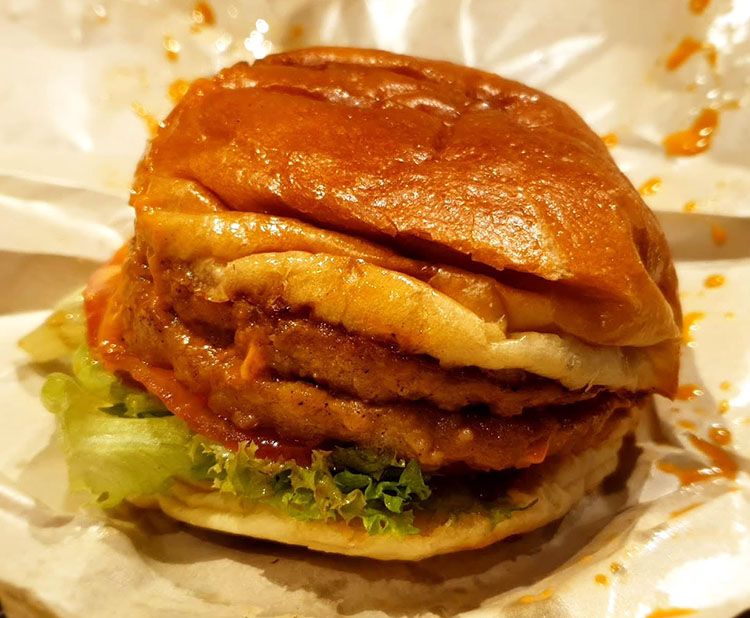 《派特漢堡》蔬食．素食料理餐廳推薦。台北．信義區．新光三越 A11